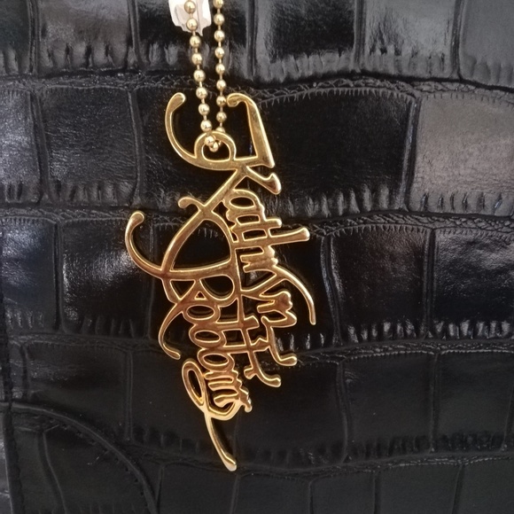 I don't need a bag this size. - Picture 6 of 6